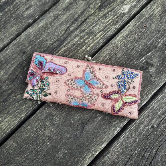 Butterfly Clutch - Picture 3 of 4